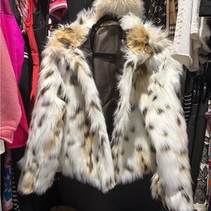 Elegant Faux Fur Teddy Jacket - Cream and Brown